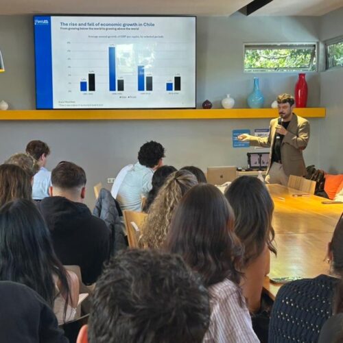 Faro UDD en “From Chile to Switzerland”: explicando Chile al mundo