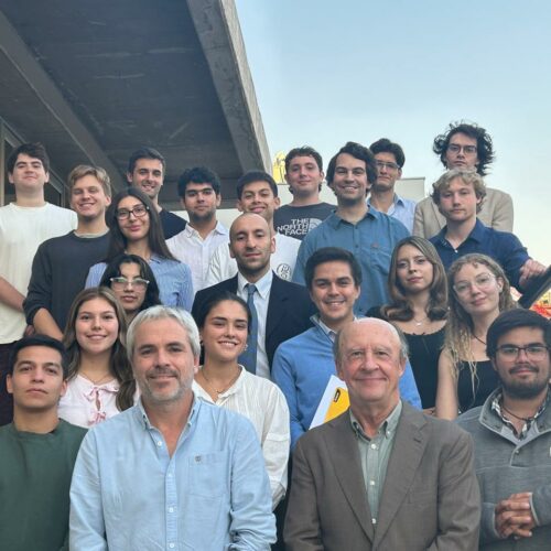 Círculo PPE: Faro UDD abre ciclo 2026 con foco en gobernabilidad en Chile